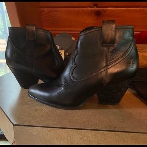 FRYE reina booties